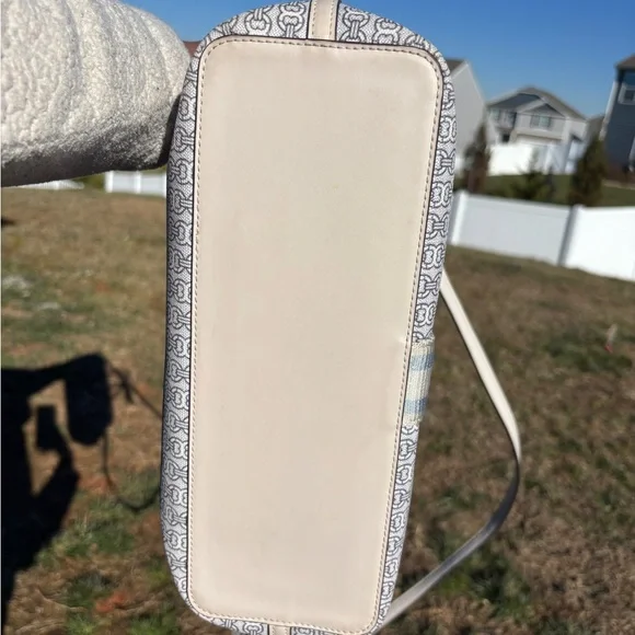 Tory Burch Gray and Cream Tote Bag- Pristine - Picture 9 of 11